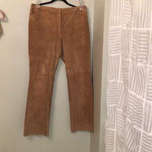 Suede pants in camel color